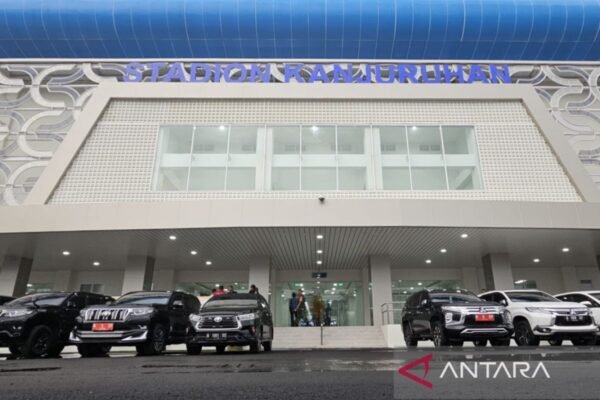 Bupati Malang Menjamin Arema FC Dapat Bermarkas di Stadion Kanjuruhan Bupati Malang Menjamin Arema FC Dapat Bermarkas di Stadion Kanjuruhan