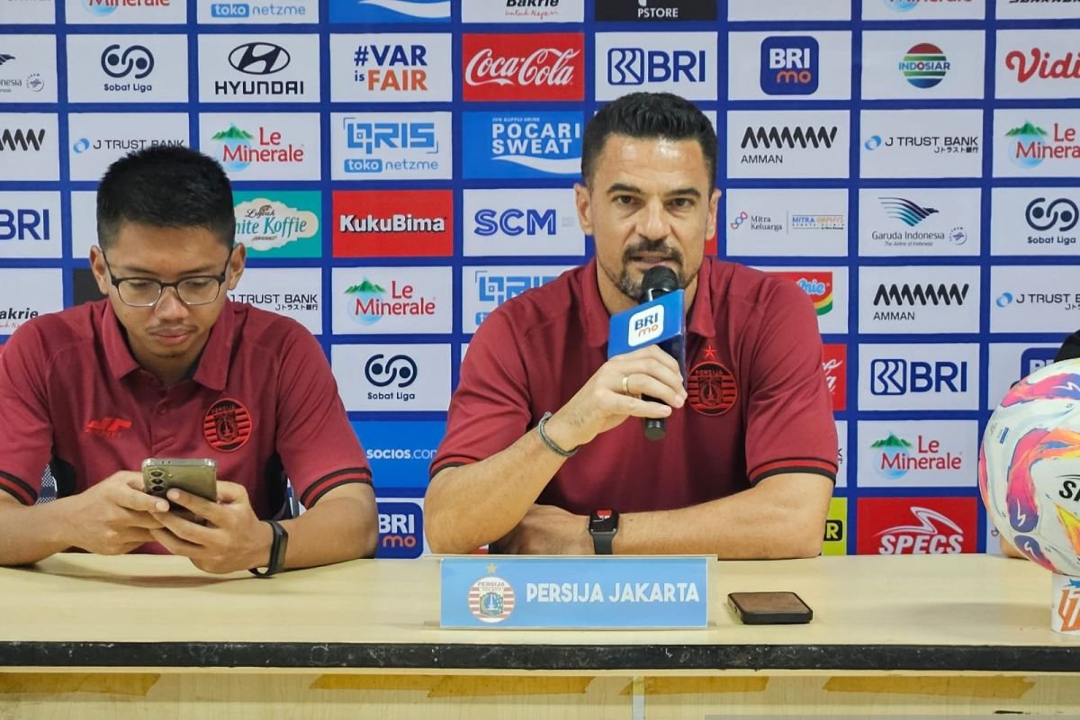 Persaingan di Papan Atas Liga 1: Carlos Pena Optimis Akan Kian Menarik