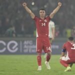 Tentu! Berikut adalah beberapa alternatif judul untuk "Erick Thohir bersyukur Indonesia pastikan putaran keempat kualifikasi":

1. "Erick Thohir Mengucapkan Syukur atas Kelolosan Indonesia ke Putaran Keempat Kualifikasi"
2. "Indonesia Menuju Putaran Keempat Kualifikasi: Erick Thohir Merasa Bersyukur"
3. "Keberhasilan Indonesia ke Putaran Keempat Kualifikasi, Erick Thohir Penuh Syukur"
4. "Erick Thohir: Syukur atas Pencapaian Indonesia di Kualifikasi"
5. "Putaran Keempat Kualifikasi Tercapai, Erick Thohir Sampaikan Rasa Syukur"

Semoga salah satu alternatif judul ini cocok!