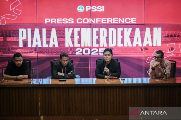 Here are some alternative titles for "Daftar Resmi Empat Negara Peserta Piala Kemerdekaan 2025":

Empat Negara yang Berpartisipasi dalam Piala Kemerdekaan 2025
Pendaftaran Resmi: Peserta Piala Kemerdekaan 2025
Daftar Peserta Resmi Piala Kemerdekaan 2025: Empat Negara Terpilih
Negara-Negara yang Akan Berkompetisi di Piala Kemerdekaan 2025
Piala Kemerdekaan 2025: Daftar Resmi Empat Peserta
Analisis Empat Negara Peserta Piala Kemerdekaan 2025
Empat Tim Unggulan dalam Piala Kemerdekaan 2025
Resmi: Empat Negara Peserta Piala Kemerdekaan 2025
Piala Kemerdekaan 2025: Siapa Saja Empat Pesertanya?
Mengintip Daftar Resmi Peserta Piala Kemerdekaan 2025

Feel free to choose any of these or modify them further to suit your needs!